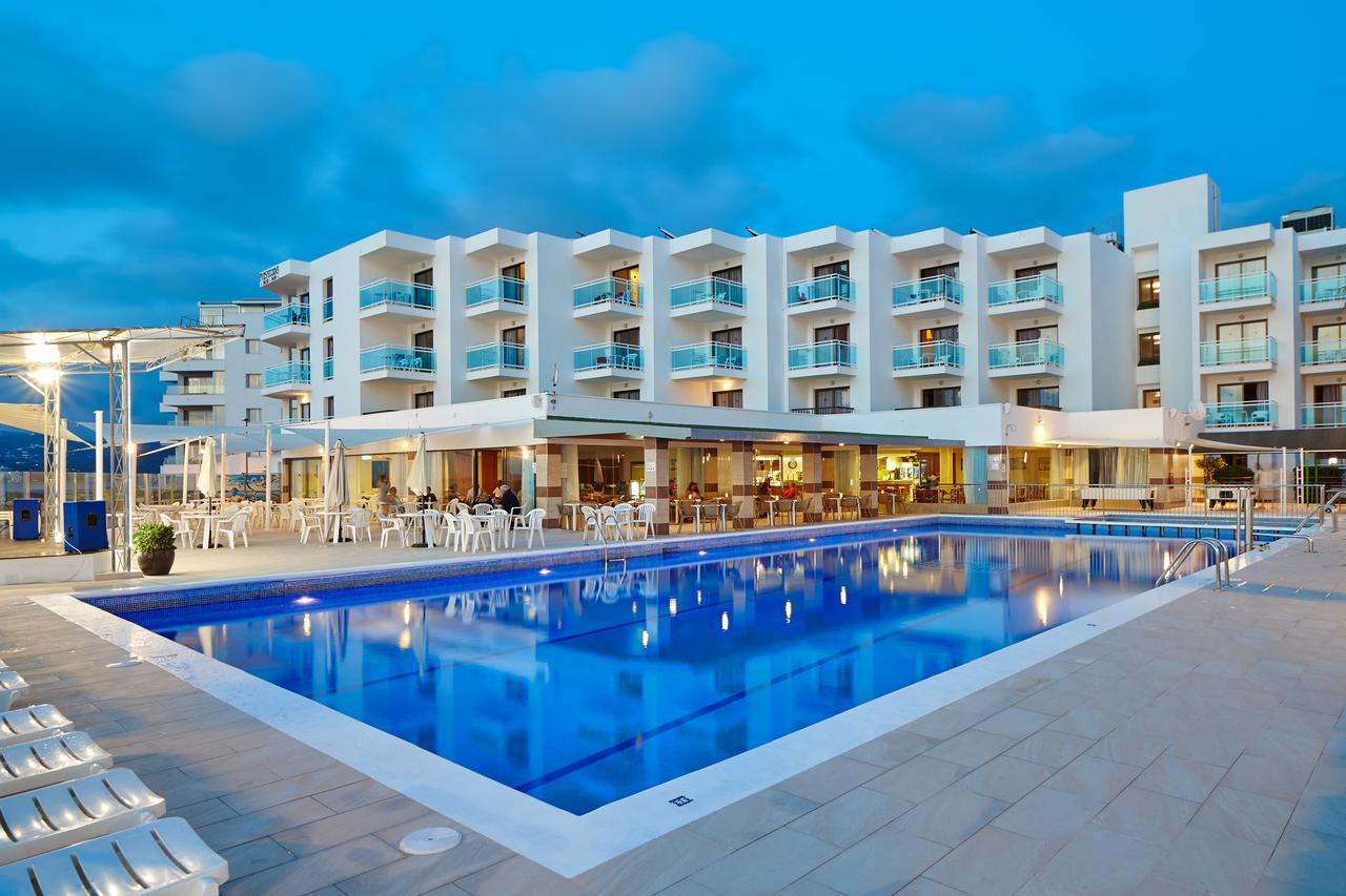 Aparthotel Nereida San Antonio  Exterior foto